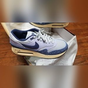 Mens Nike Air Max 1 '86 PRM Shoes